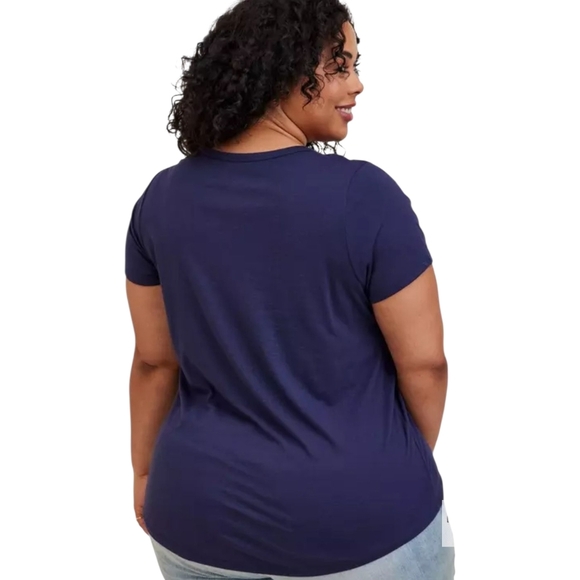 TorridPlus Size Classic Fit  Navy Blue V-Neck Short Sleeve Tee 2X - Picture 8 of 14